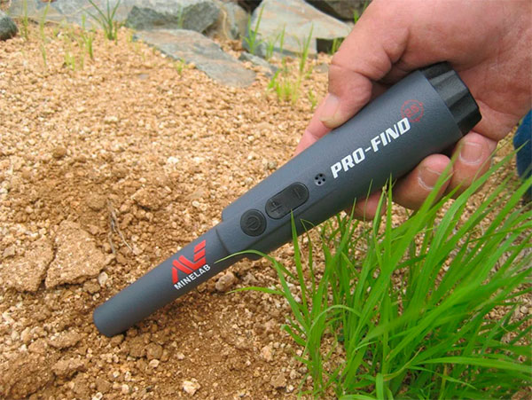 pinpointer-minelab-pro-find-25 pinpointer-minelab-pro-find-25